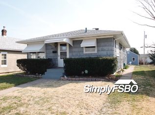 2430 33rd St, Moline, IL 61265