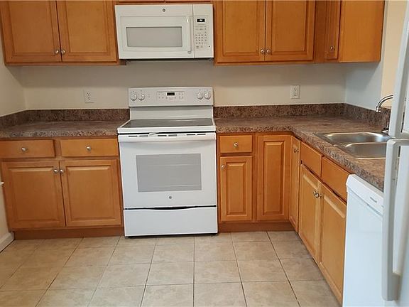5th image of 1559 Jameson Dr