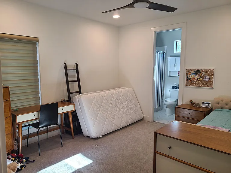 4904 Camdale Ct — Photo 10