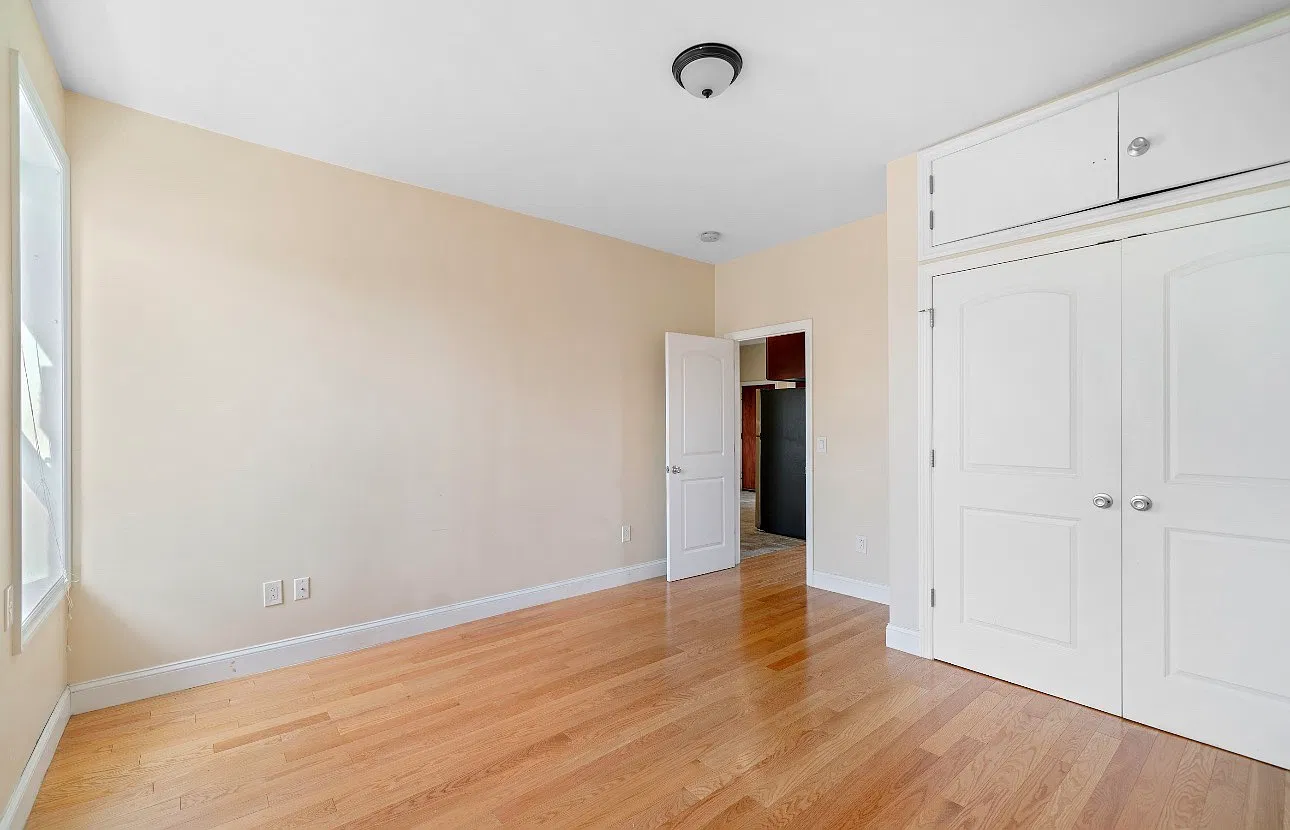 2 bed, 950 sqft, $2,295 — Photo 4