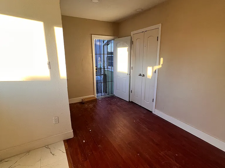 2640B 68th Ave #B — Photo 3
