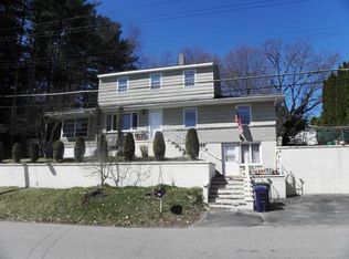 61 Arlington Ave, Dracut, MA 01826