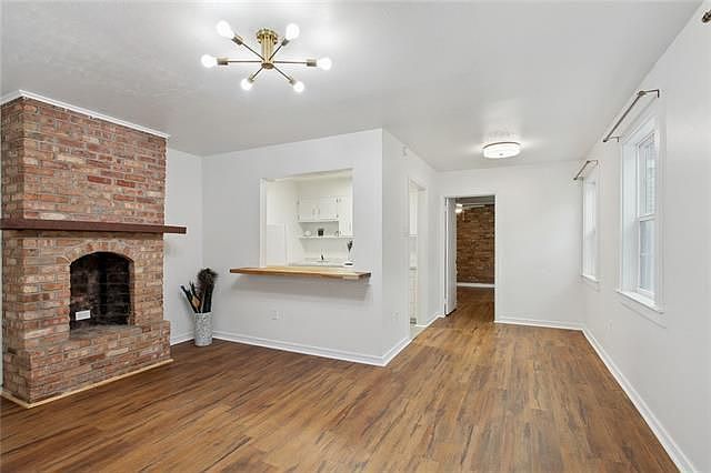 1st image of 1713 Burgundy St #105