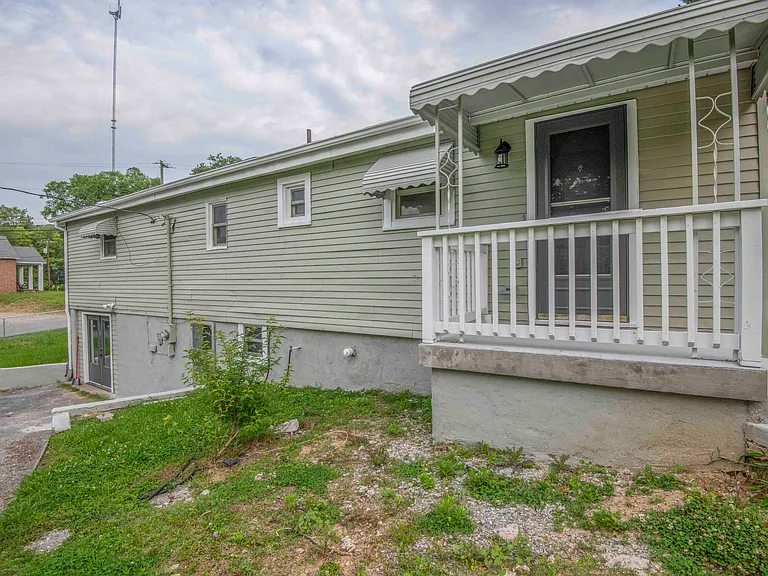 206 Chickamauga Ave — Photo 7