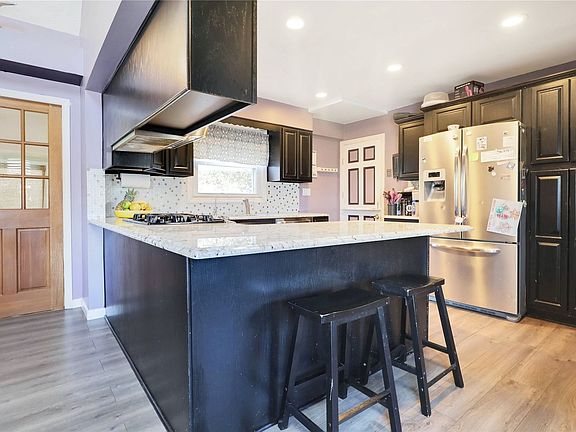 5th image of 2340 Westlake Ct