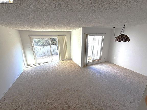3rd image of 1175 Kenwal Rd APT B