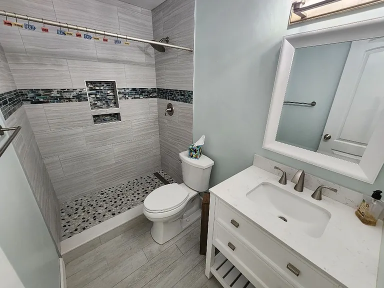 110 Surf St — Photo 13