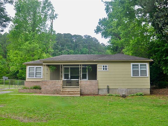 2nd image of 1400 Lakeside Dr NW