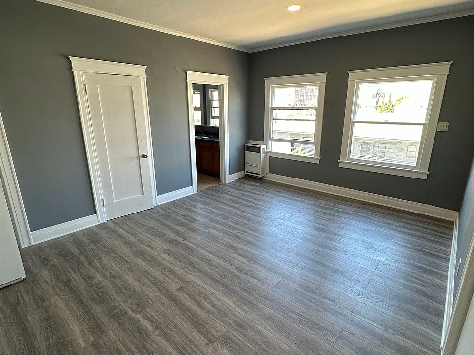 908 S Normandie Ave #5
