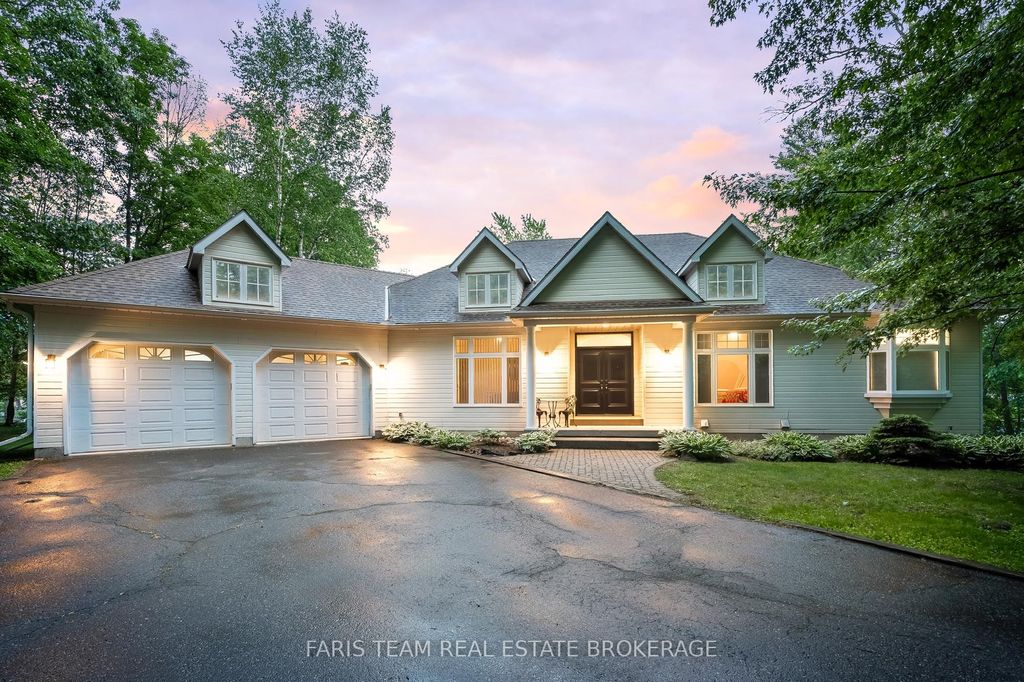 1037 Rockcastle Rd, Gravenhurst, ON - View 2