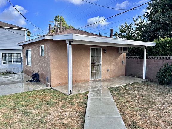 2nd image of 752 W 120th St