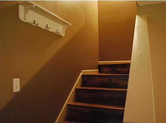 3rd image of 121 Triple Crown Cir