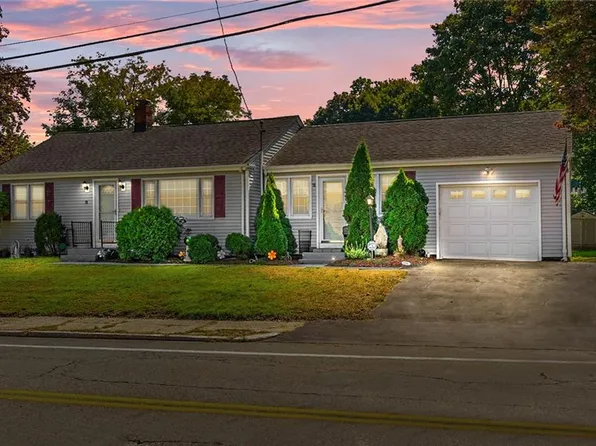 72 Saint Paul St, North Smithfield, RI 02896