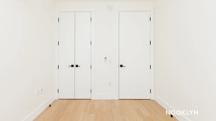 Rented by Nooklyn NYC LLC | media 82