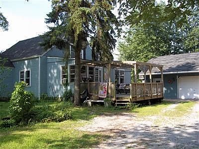 4th image of 14422 Wicker Ave