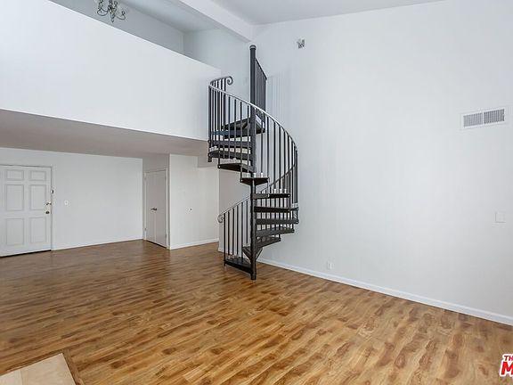 4th image of 1738 S Bentley Ave APT 301