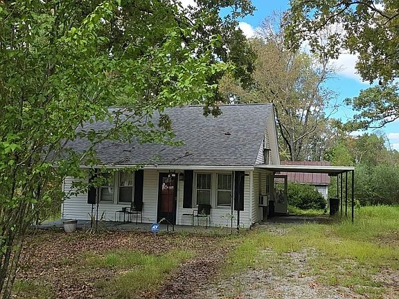2nd image of 970 Yellow Creek Rd
