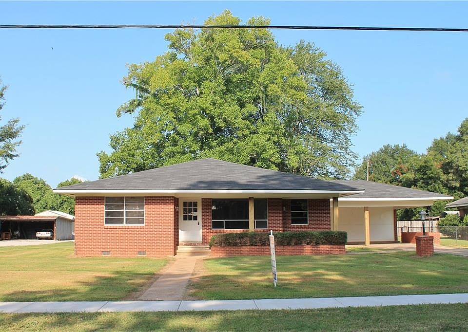 1st image of 256 Tassin St