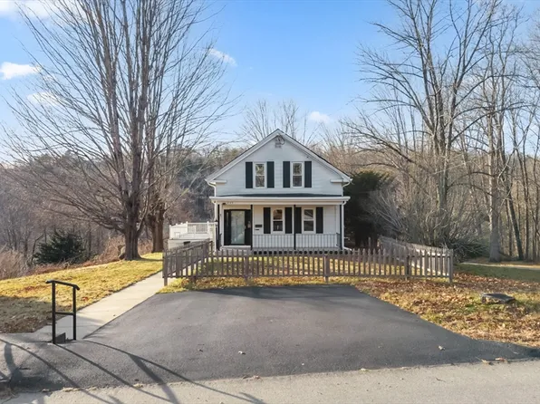 249 Pleasant St, Southbridge, MA 01550