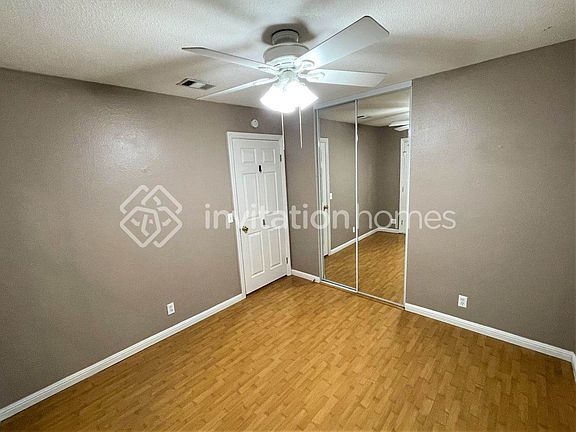 5th image of 281 Riverdale Ave