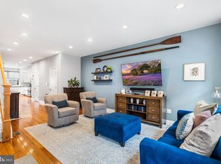 876 N 20th St, Philadelphia, PA 19130