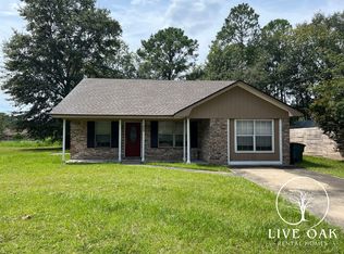 802 Olive St, Hinesville, GA 31313