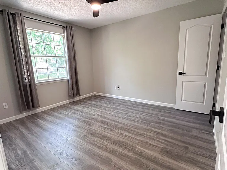 1661 Copperfield Cir — Photo 12