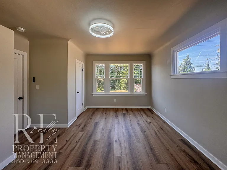1005 Sidney Ave — Photo 12