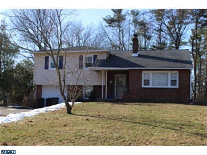 370 Holly Dr photo 1