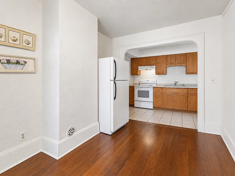 1007 7th St S — Photo 16