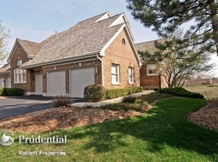 22015 W Vernon Ridge Dr, Mundelein, IL 60060