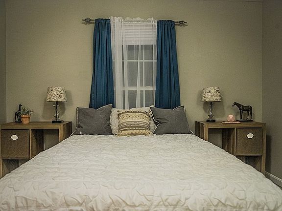 4th image of 2614 Cedar Ave