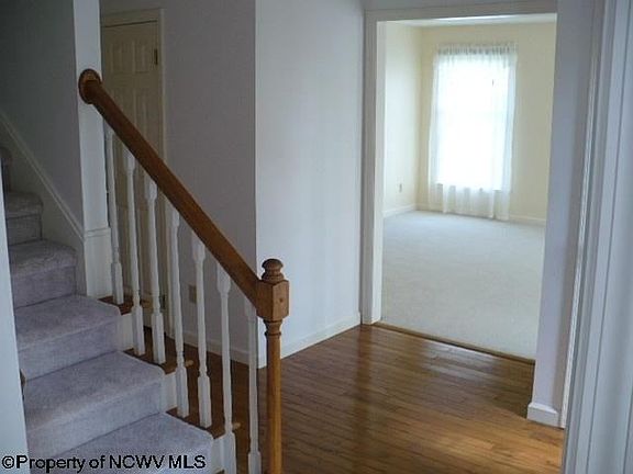 4th image of 2005 White Oak Dr