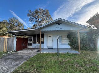 127 Colonial Dr, Auburndale, FL 33823