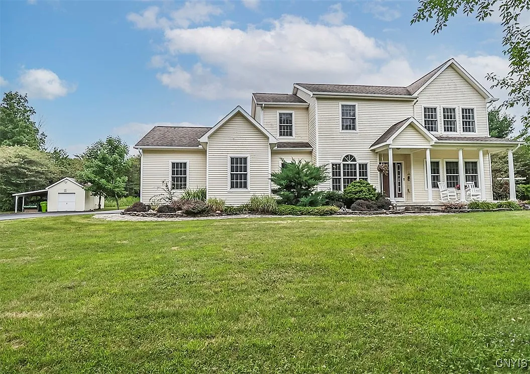 316 Deep Springs Dr photo 1