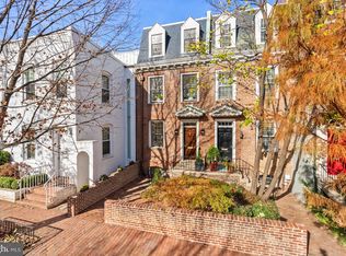 3321 Dent Pl NW, Washington, DC 20007