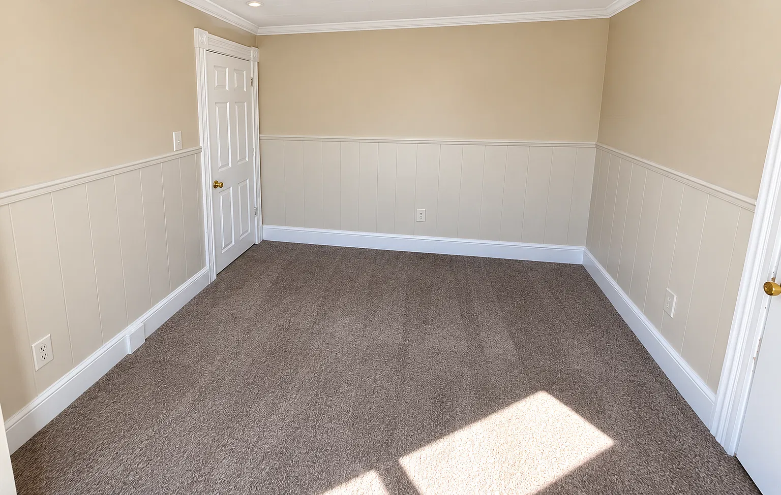 3 bed, $2,046 — Photo 2