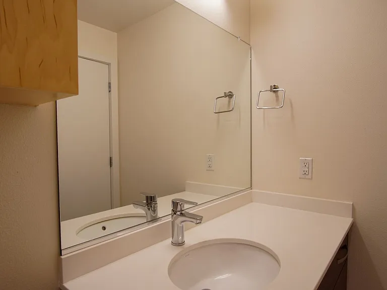 6015 S Virginia Ave #201 — Photo 18