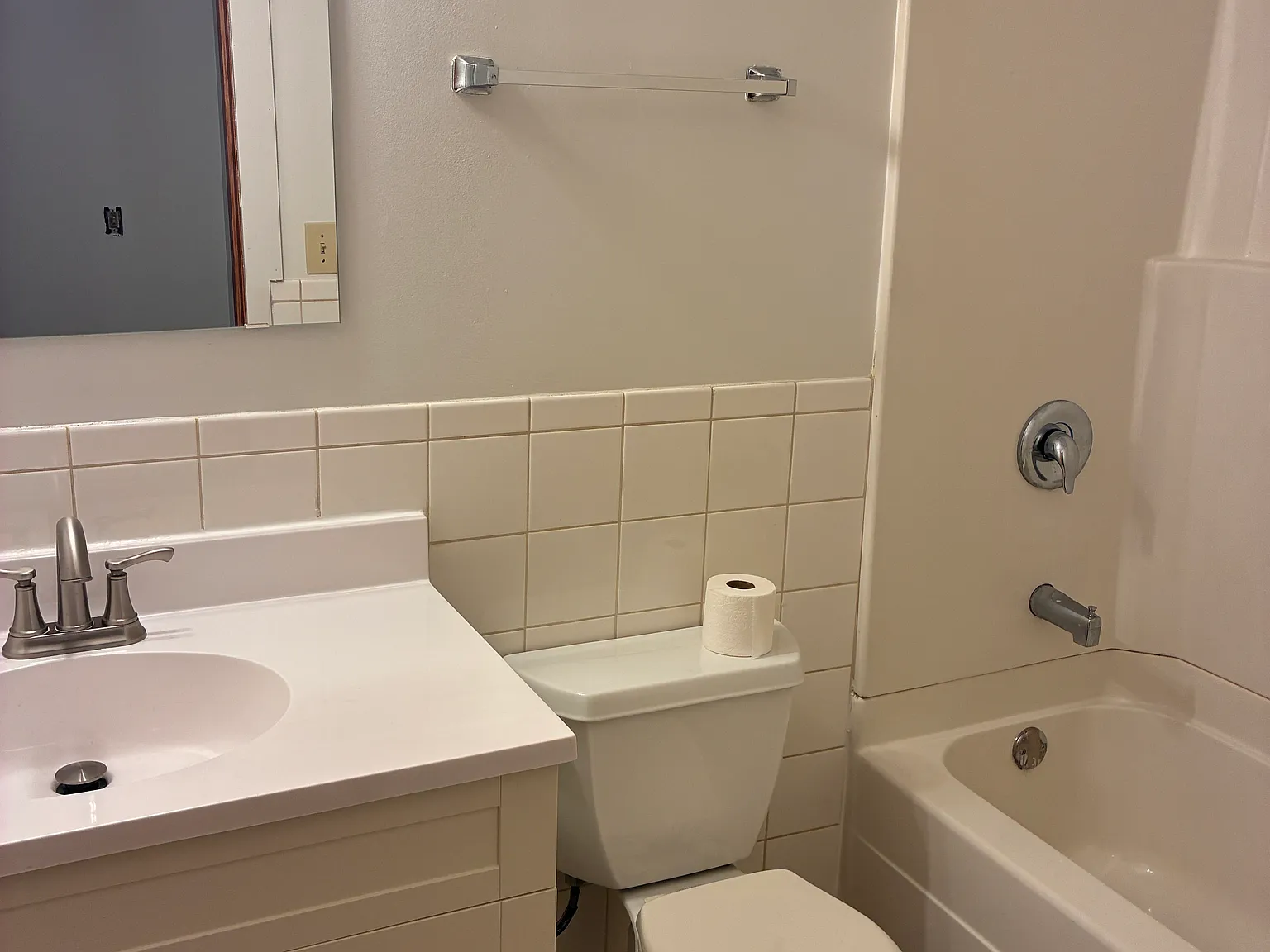 352 N Union Street — Photo 3