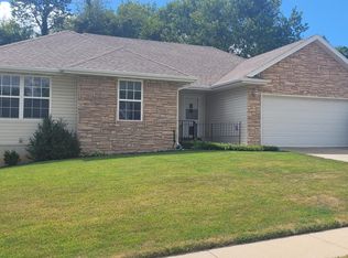 3753 S Christine Ave, Springfield, MO 65804