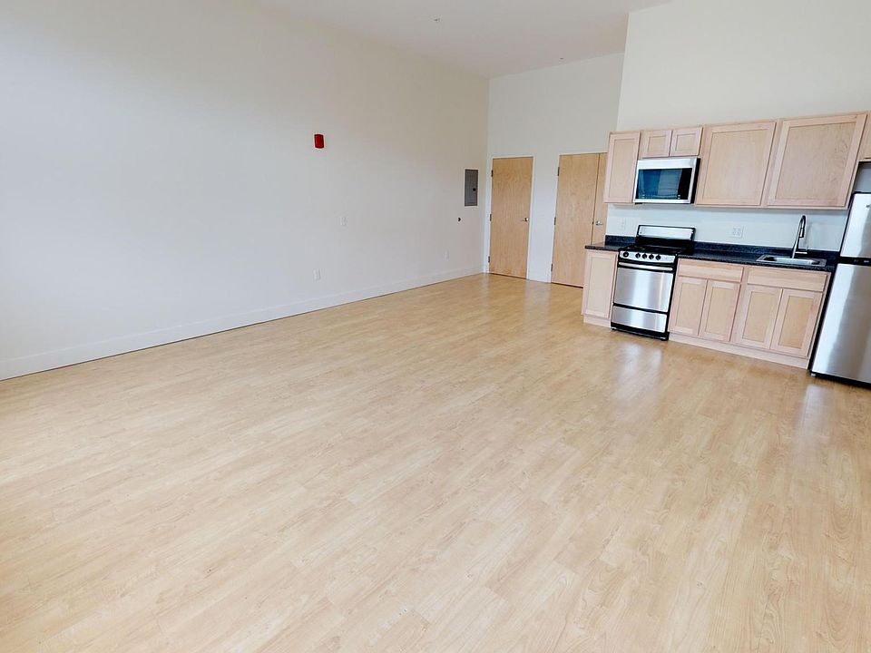 2nd image of 241 S Main St APT 102