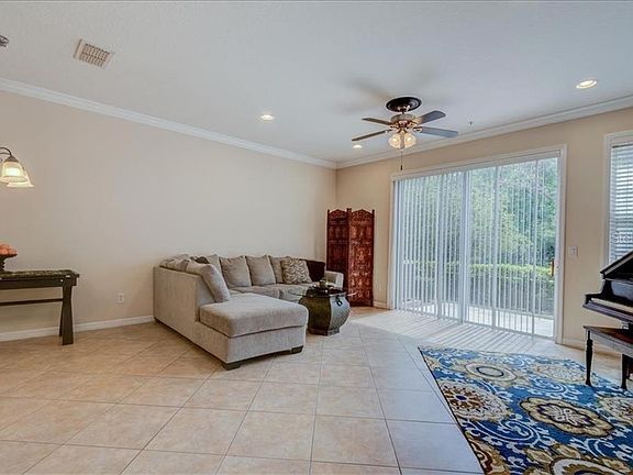 5th image of 40 Canterbury Bell Dr