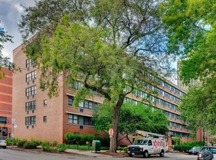 2300 N Commonwealth Ave APT 2B, Chicago, IL 60614