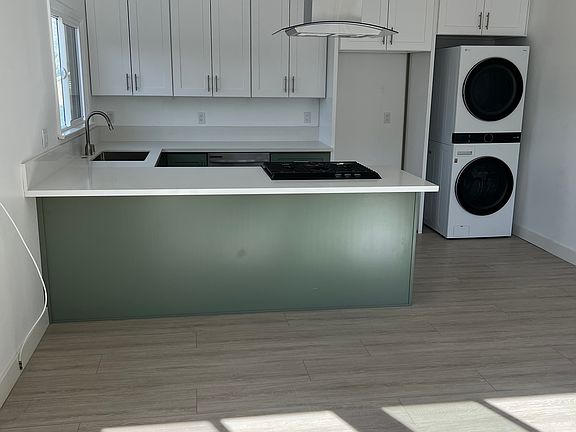2nd image of 10336 Eldora Ave