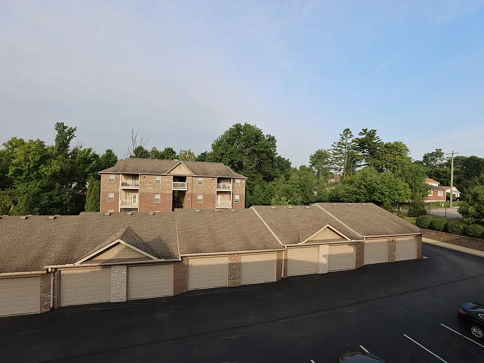 Crossroads Apartments
