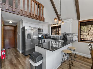 673 Killmon Rd, Basye, VA 22810