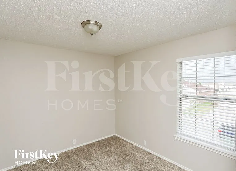 119 Amber Ridge Dr — Photo 14