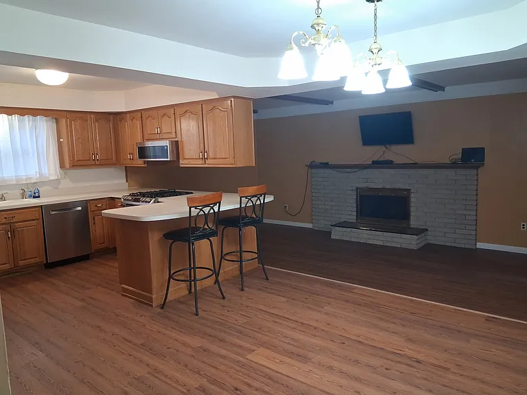 14252 Kingswood St — Photo 5