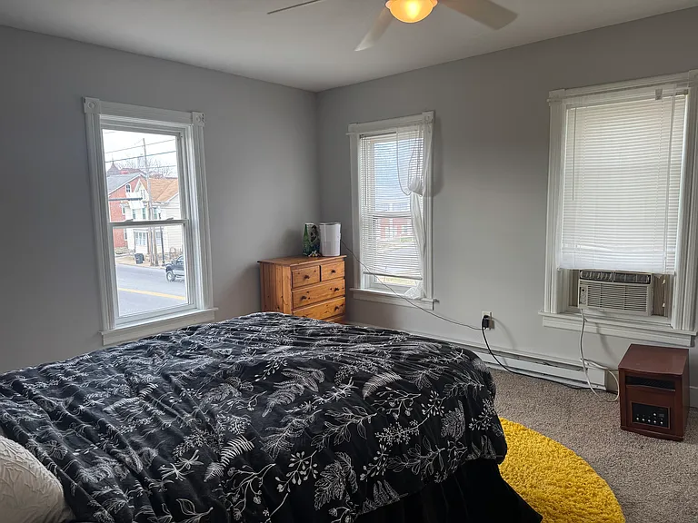 244 E Main St — Photo 3