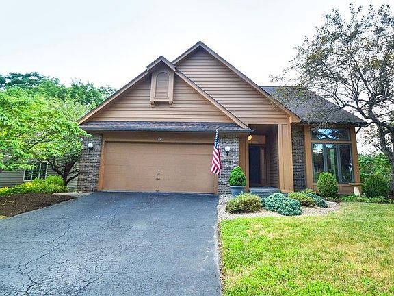 2nd image of 6 Melnotte Ln